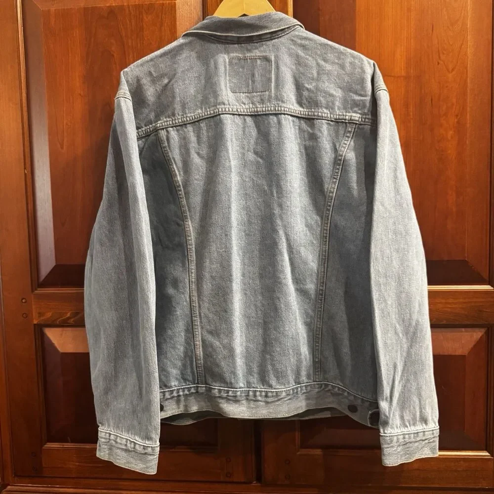 Levi’s Men’s Trucker Denim Standard Jacket Light Wash Button Front XXL NWT